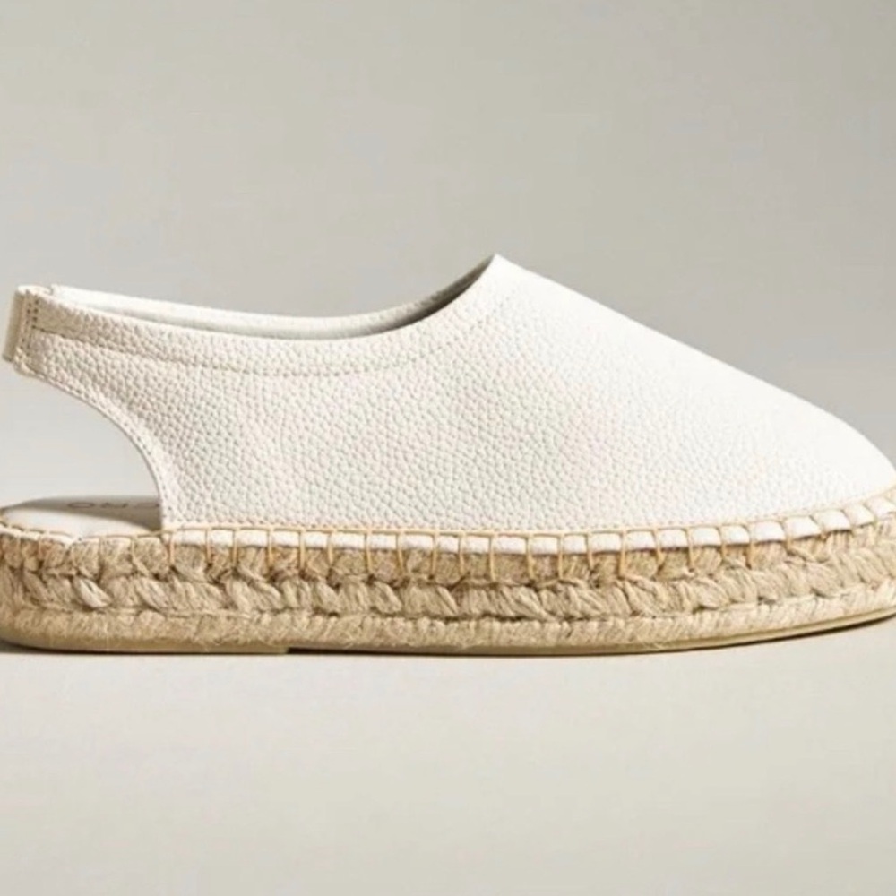 Pilcro Anthropologie and White Leather Espadrille Flats Size 37 Like New